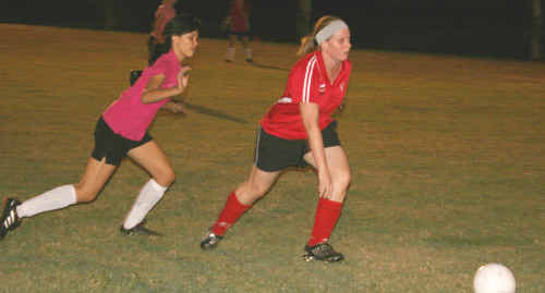 HOT SHOTS: Swat got the better of Red to book their place in the grand final in Emerald’s six-a-side soccer competition. sw-021110-004b HOT SHOTS: Swat got the better of Red to book their place in the grand final in Emerald’s six-a-side soccer competition. sw-021110-004b
